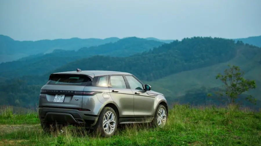 Toamna care vine poate începe la volanul mașinii tale – alege un credit auto inteligent