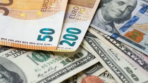 Curs valutar 20 octombrie 2026: Cât valorează un euro și un dolar