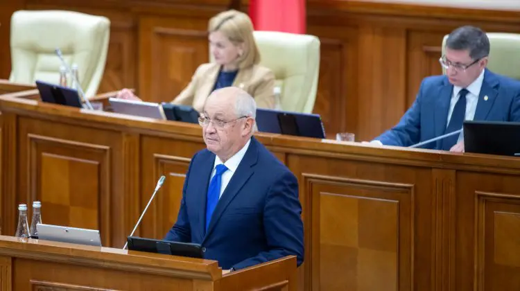 Parlamentul a aprobat ridicarea stării de urgență în domeniul energiei. Guvernul va institui alertă