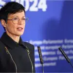 „Lumea s-a schimbat. Și extinderea trebuie să se schimbe”. Statele candidate ar putea fi integrate gradual