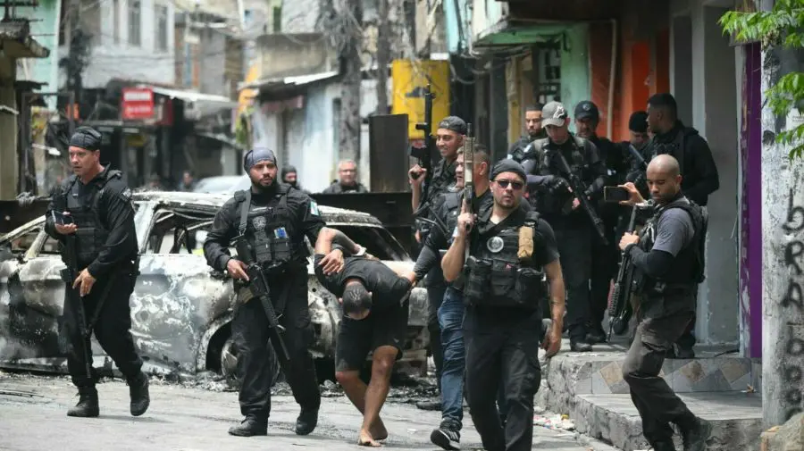 Cea mai sângeroasă operațiune din istoria Braziliei. 119 morți în urma unei intervenții a poliției