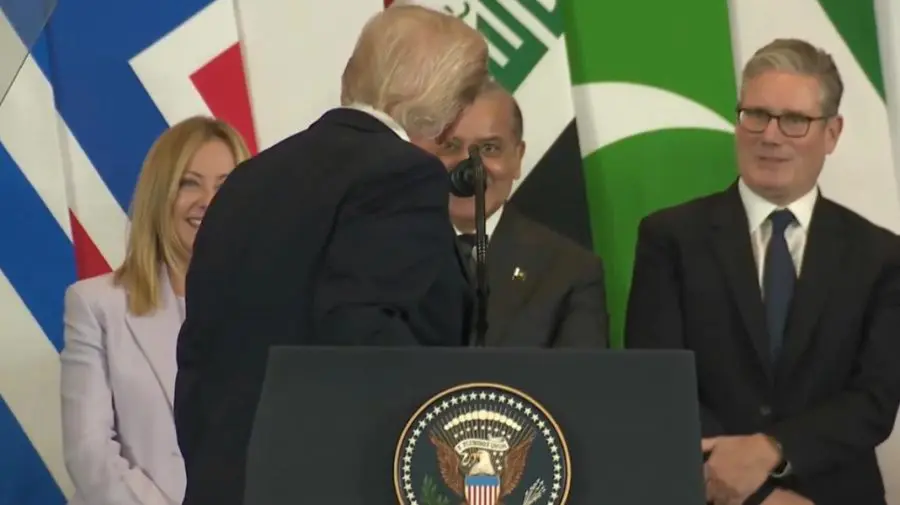 Donald Trump i-a spus primierului italian, Giorgia Meloni, că e frumoasă: „Sper că nu te superi”