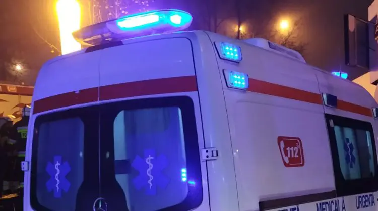 Accident pe strada Socoleni din capitală. O tânără a fost lovită de un Porsche