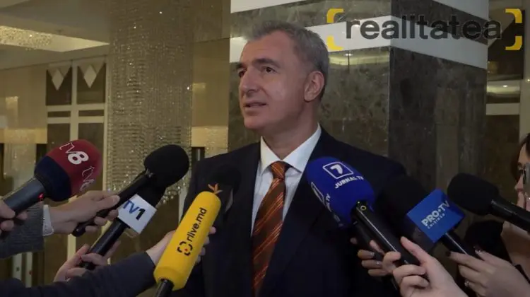 Concedieri la stat? Ministrul Economiei evită răspunsul și mizează pe „eficientizare”