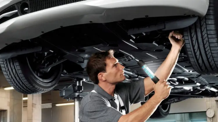 BMW recheamă 145.000 de mașini care pot lua foc