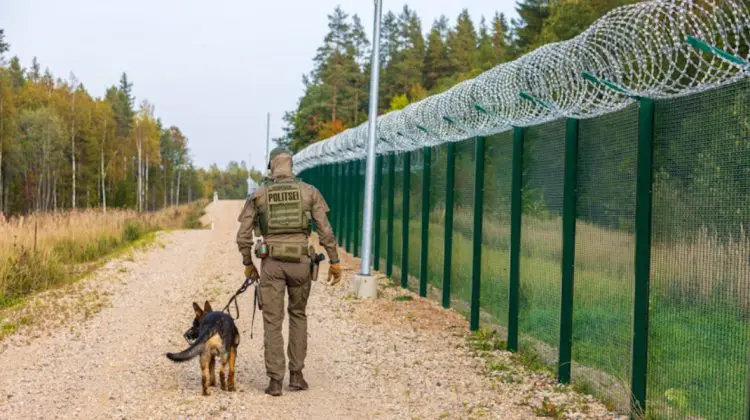Estonia a închis temporar un punct de frontieră din cauza prezenței sporite a trupelor ruse
