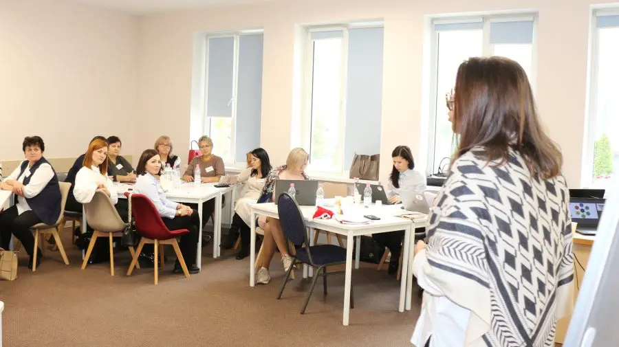 Profesori din nouă raioane participă la un program de formare în educația incluzivă