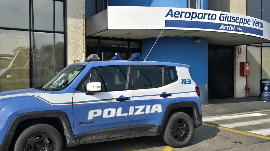 Un moldovean a fost încătușat pe un aeroport din Italia. Era căutat de autoritățile ruse pentru un omor din 2013