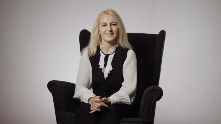 Svetlana Pîslaru: „Cuvintele pot clădi caractere și pot deschide minți”