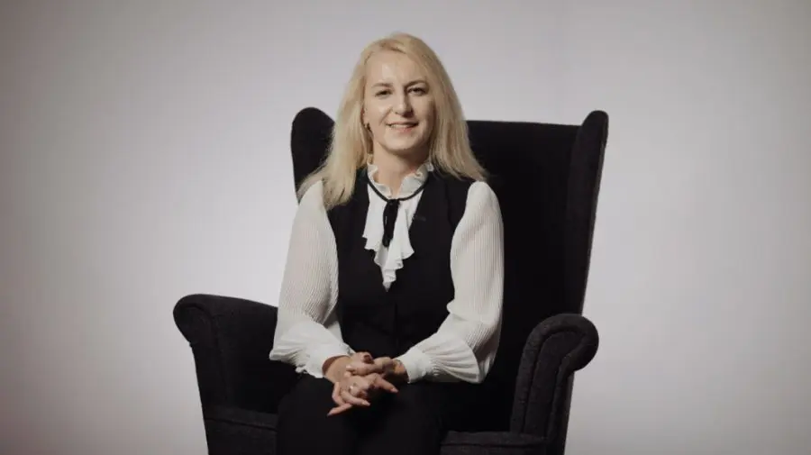 Svetlana Pîslaru: „Cuvintele pot clădi caractere și pot deschide minți”