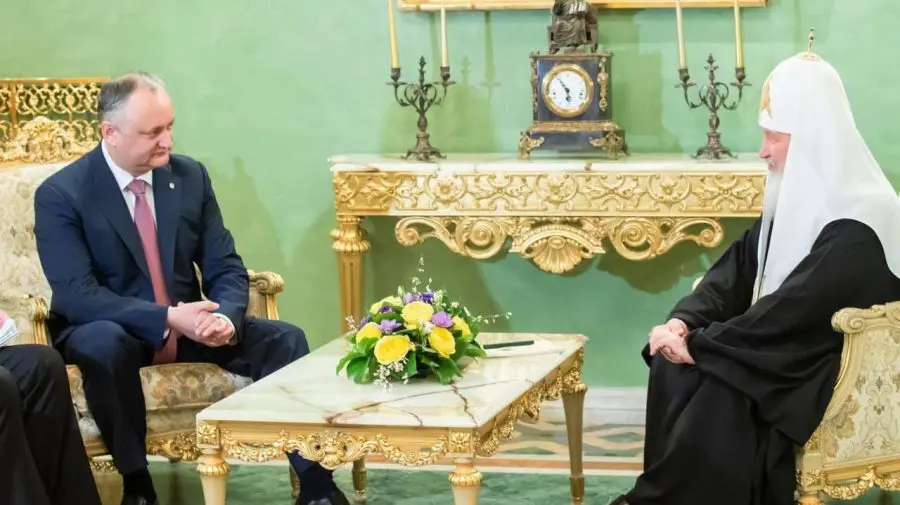 Dodon, felicitări pentru patriarhul care a binecuvântat războiul din Ucraina: Să vă dea putere Dumnezeu