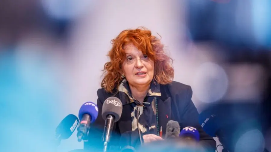 Procurorul Parisului: Jaful de la Luvru a fost comis nu de o rețea internațională de crimă, ci de hoți de cartier