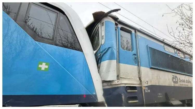 VIDEO Accident feroviar grav: două trenuri s-au ciocnit în sudul Cehiei
