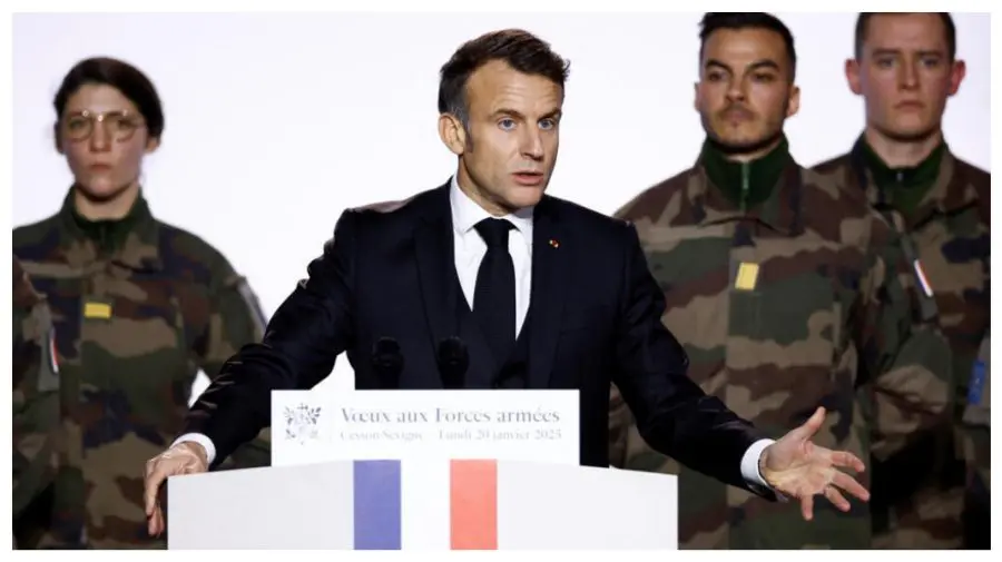 Macron pregătește serviciul militar voluntar în Franța, ca răspuns la amenințările Rusiei