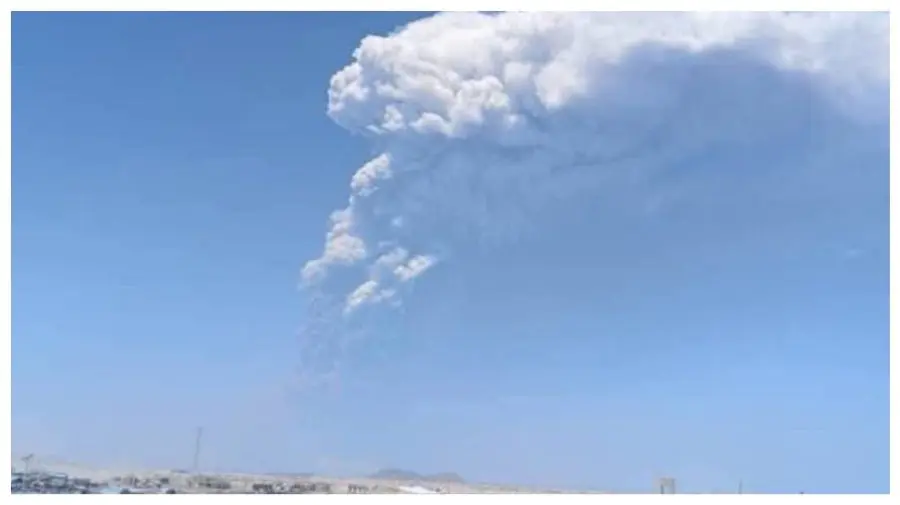 VIDEO Vulcanul uitat de milenii din Etiopia izbucnește, nor uriaș de cenușă vizibil din spațiu