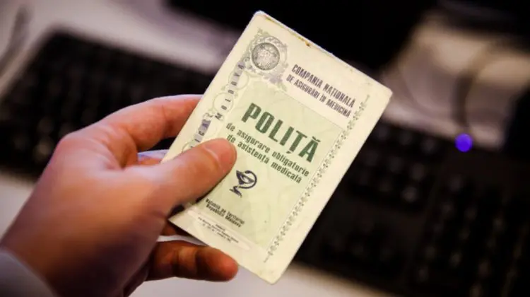 CNAM: Cetățenii neasigurați sunt obligați să procure polița medicală în primele trei luni ale anului. Care este prețul