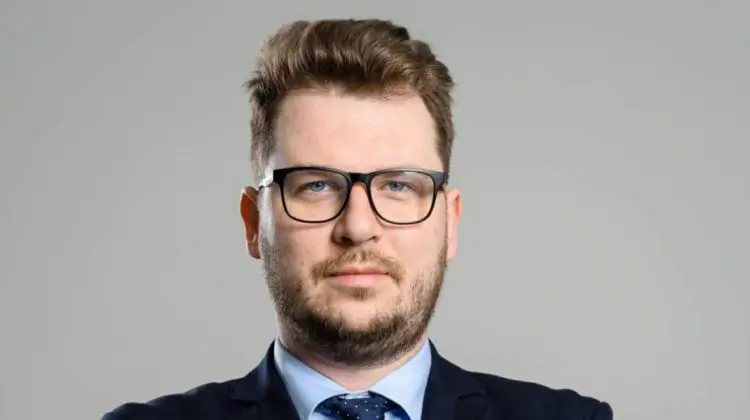 Victor Agrici, propus în funcția de secretar general al Parlamentului. Cine este acesta?