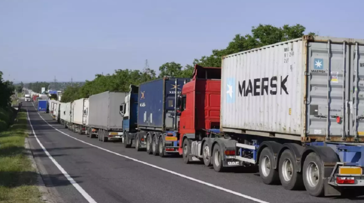 DETALII despre camionul cu armament: Este înmatriculat în Moldova, iar vameșii români aveau informații operative