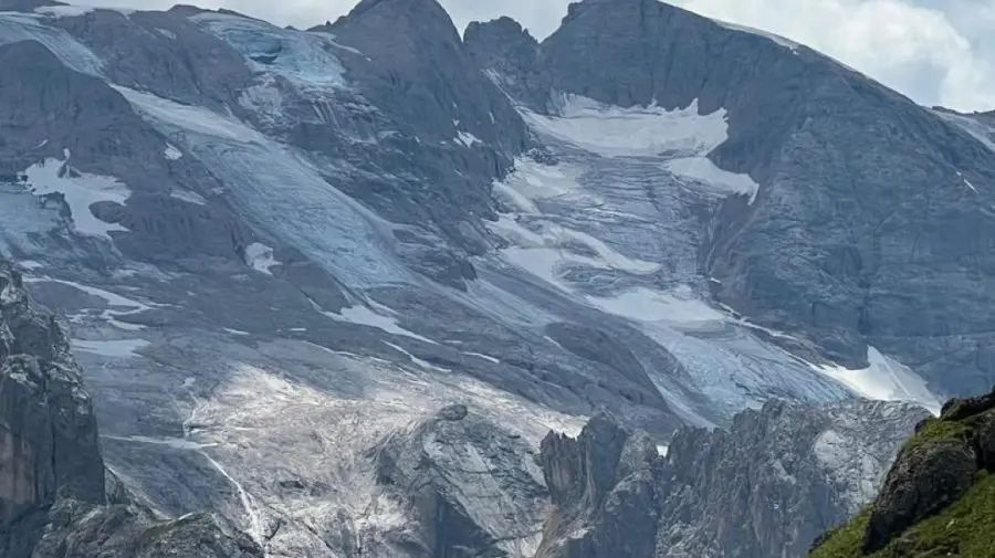 Italia: Cinci alpinişti germani, dintre care unul în vârstă de 17 ani, au murit într-o avalanşă