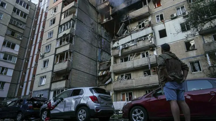 Capitala Ucrainei, lovită din nou: Pene de curent și apă, infrastructură avariată și o persoană ucisă