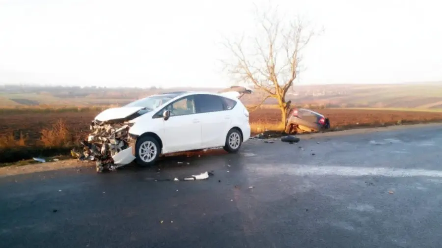 Trei oameni au fost răniți într-un accident la Soroca. O șoferiță nu a acordat prioritate