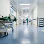 O pensionară din Rîbnița, transportată la spital, după ce s-a intoxicat în propria casă