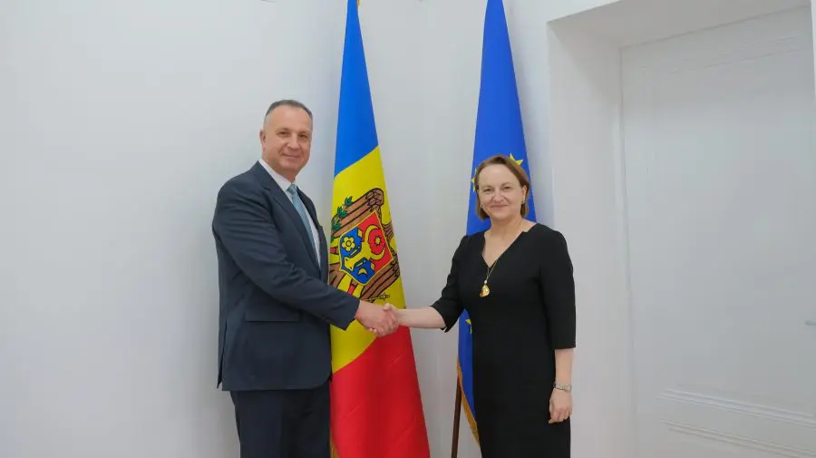 Modernizarea sistemului medical, în centrul discuțiilor ministrului Sănătății cu ambasadorul  UE