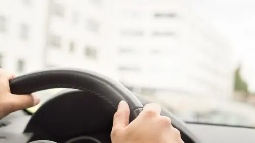 VIDEO Un șofer a filmat cum încalcă regulile de circulație și a postat pe internet. Poliția l-a sancționat