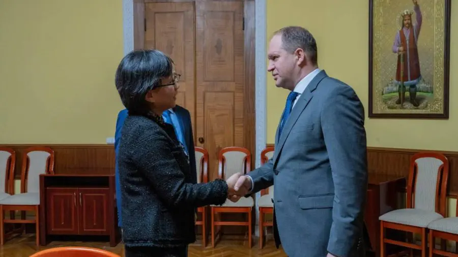 Întâlnire oficială la Primărie: Ceban și Ambasadoarea Chinei vor proiecte comune pentru oraș