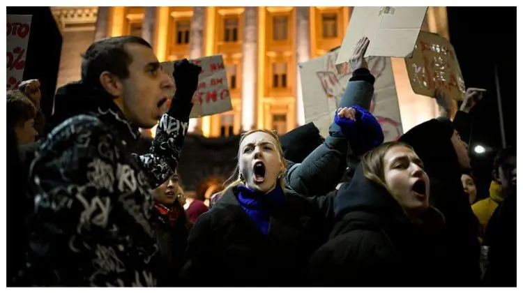 Criză politică la Sofia: Opoziția solicită demisia Guvernului și declanșarea alegerilor anticipate