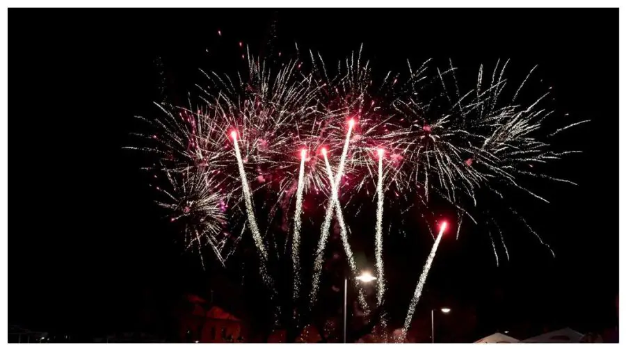 Ministerul Mediului analizează limitarea focurilor de artificii în perioada sărbătorilor