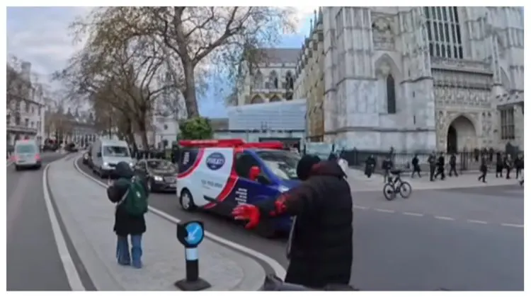 VIDEO „Vânătorul de hoți” din Londra surprinde un român în timp ce fura