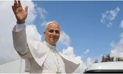 Primele imagini cu Papa Leon al XIV-lea după operație. Cum a fost surprins Suveranul Pontif