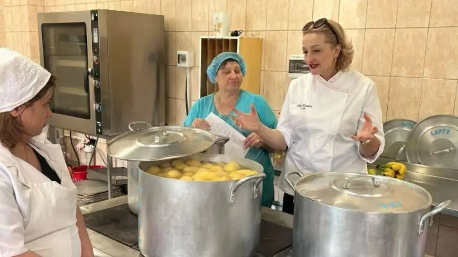 FOTO Primăria Capitalei evaluează alimentația în școli. Ce au constatat autoritățile