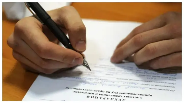 Lege nouă la Moscova: fără declarații anuale, fără răspundere publică