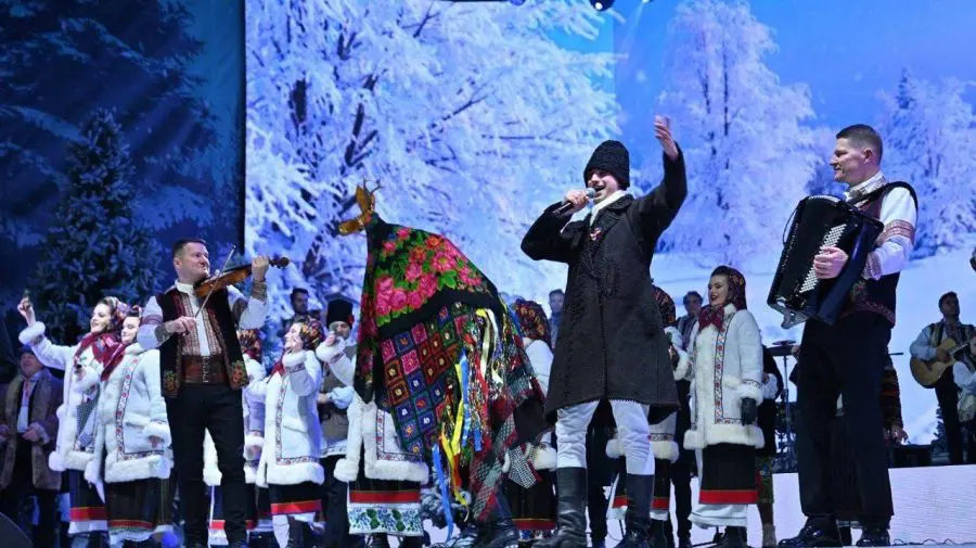 Magia Crăciunului te așteaptă în Piața Marii Adunări Naționale: Concert special pe 24 decembrie