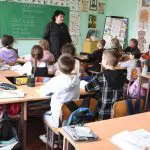 Note în clasa a IV-a, calificativ nou și mai puține teste, printre schimbările Ministerului Educației