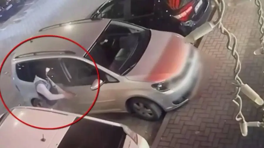 Patru georgieni veniți la Chișinău, reținuți pentru furturi din automobile