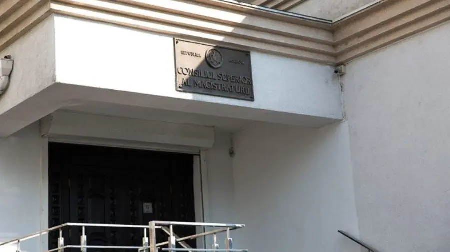 Evaluarea externă a judecătorilor și procurorilor, extinsă până în august 2026