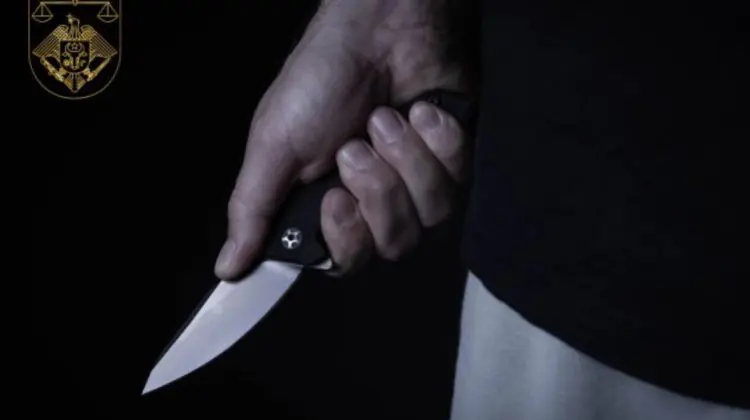 Un bărbat își va petrece următorii 10 ani după gratii. A înjunghiat un trecător ce i-a cerut ajutorul