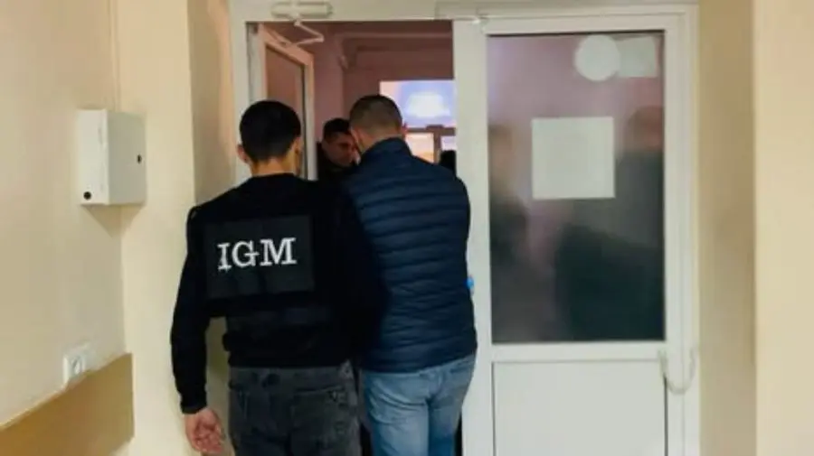 Un cetățean străin, aflat ilegal în Republica Moldova din 2023, a fost returnat sub escortă