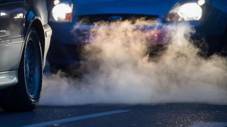 Planul UE de interzicere a motoarelor pe benzină și diesel, pus sub semnul întrebării