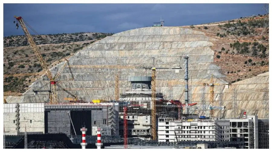 Turcia anunță că a primit din partea Rusiei 9 miliarde de dolari pentru centrala nucleară Akkuyu