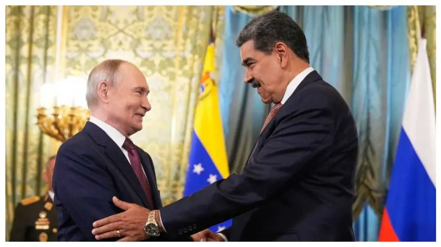Rusia ar fi început evacuarea familiilor diplomaților săi din Venezuela, după avertismentele lui Trump