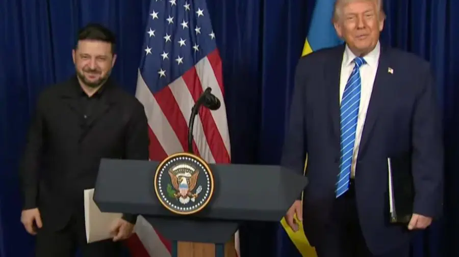 VIDEO „Eroare de protocol”: nava militară rusă, „salutată” obscen în timpul briefingului Trump–Zelenski