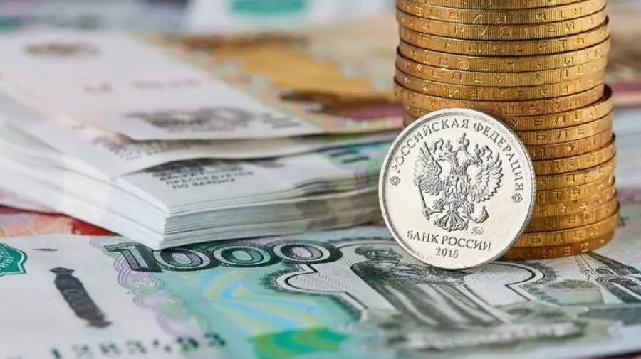 Piața datoriilor din Rusia, sub presiune: număr record de defaulturi în al patrulea an de război