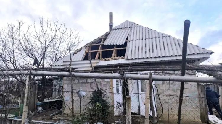 Scurgere de gaz și explozie într-o gospodărie din Leova. Un bărbat a ajuns la spital cu arsuri