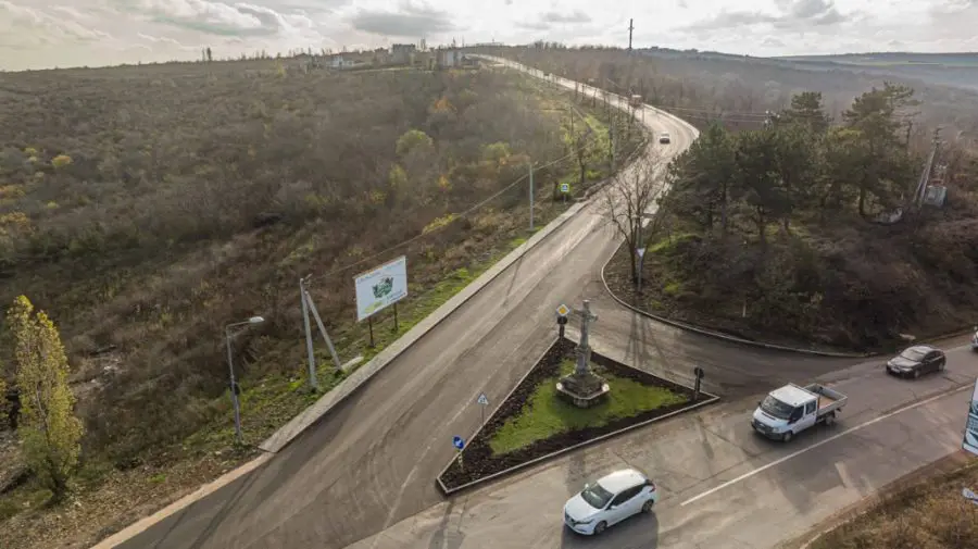 Acces mai bun spre suburbii: Drumurile din Colonița, Budești și Dumbrava modernizate după zeci de ani