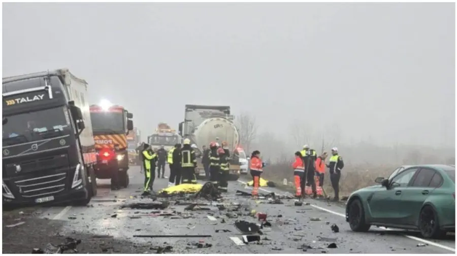 Controverse după accidentul cu suporterii greci. Avocatul firmei de închirieri respinge ipoteza unei defecțiuni tehnice