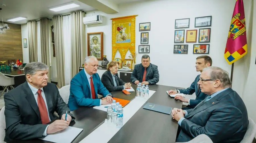 Dodon, invitat de Ozerov la covor. „Mi-am exprimat regretul față de acțiunile partidului de guvernare”